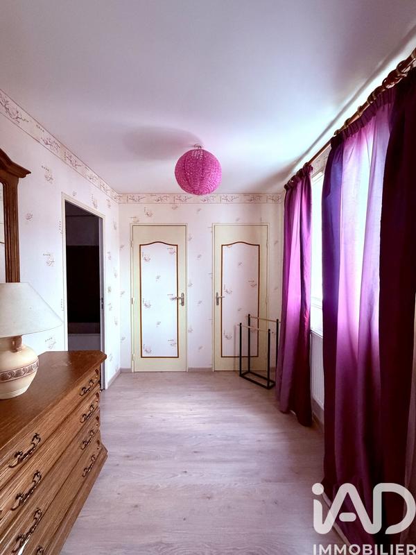 Maison - 161 m² - 7 pièces