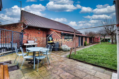 Maison - 147 m² - 9 pièces