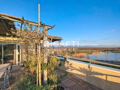 Appartement - 108 m² - 5 pièces