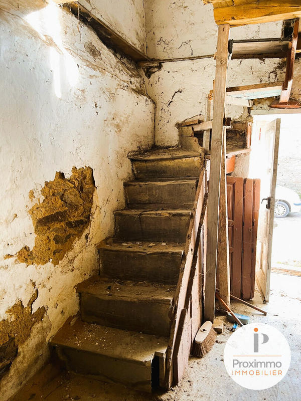 Maison - 340 m² - 13 pièces