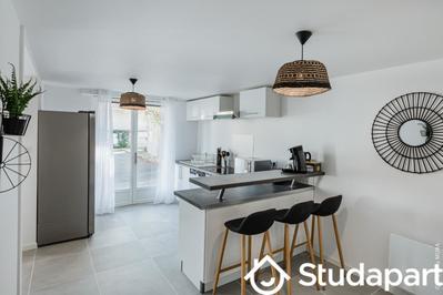 Chambre - 9 m² - 1 pièce