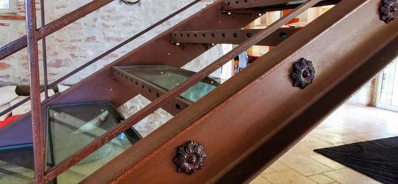 Demeure - 1 000 m² - 10 pièces