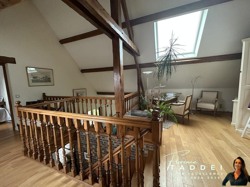 Maison - 200 m² - 7 pièces