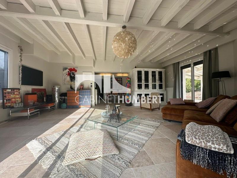 Maison - 144 m² - 6 pièces