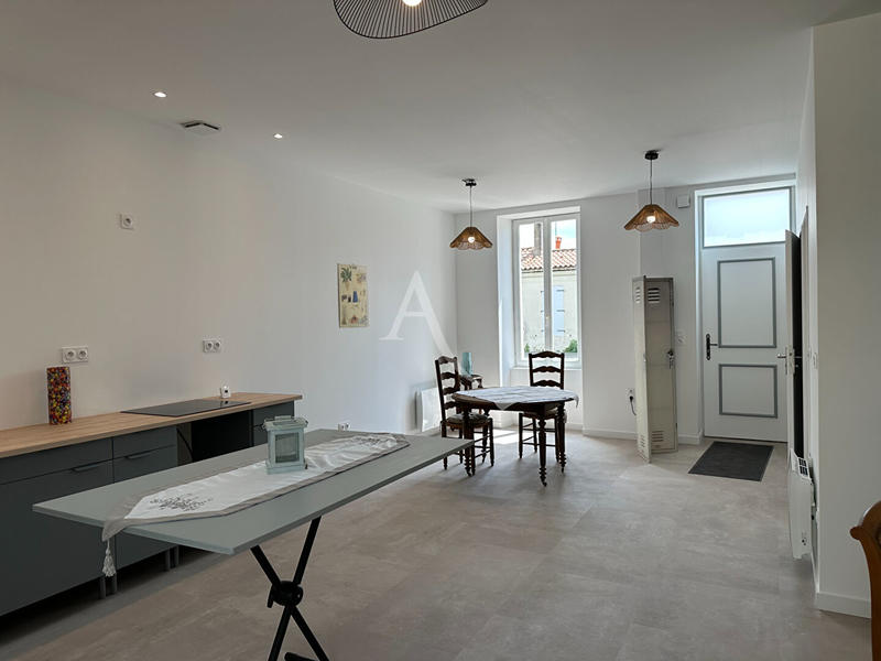 Maison - 96 m² - 4 pièces