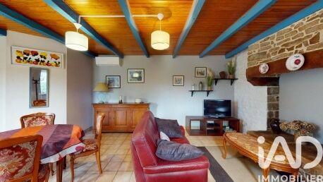 Maison - 180 m² - 11 pièces