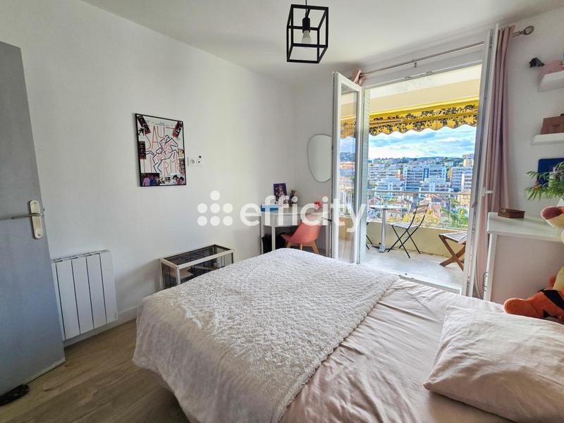 Appartement - 67 m² - 4 pièces