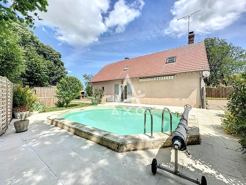 Maison - 140 m² - 5 pièces