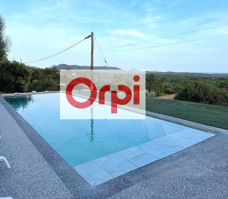 Villa - 263 m² - 8 pièces