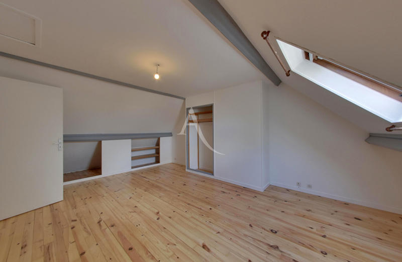 Maison - 106 m² - 5 pièces