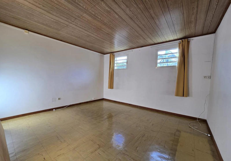 Maison - 160 m² - 8 pièces