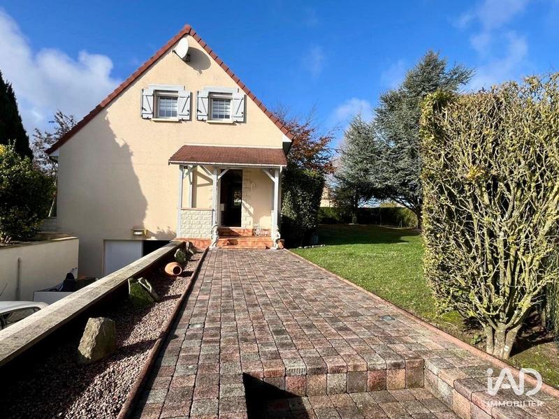 Maison - 92 m² - 4 pièces