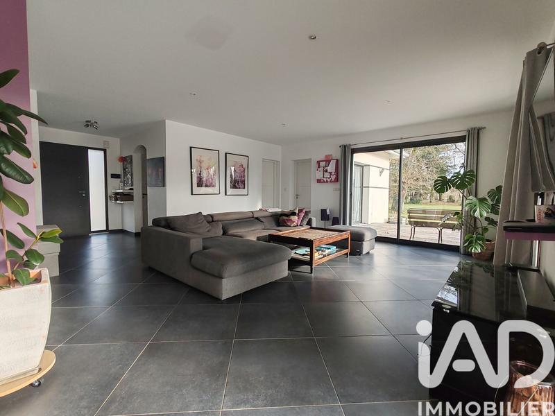 Maison - 187 m² - 6 pièces