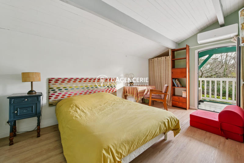 Maison traditionnelle - 139 m² - 7 pièces