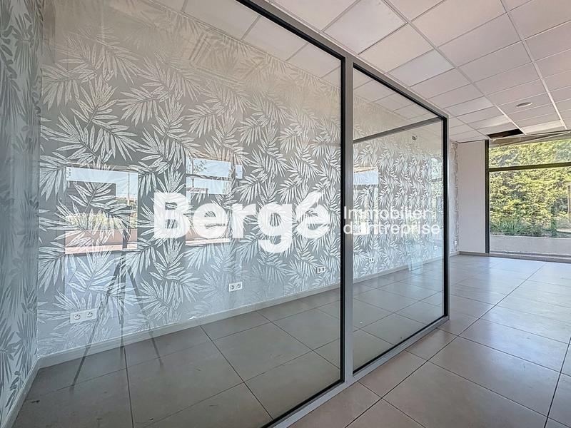 Local commercial - 330 m²