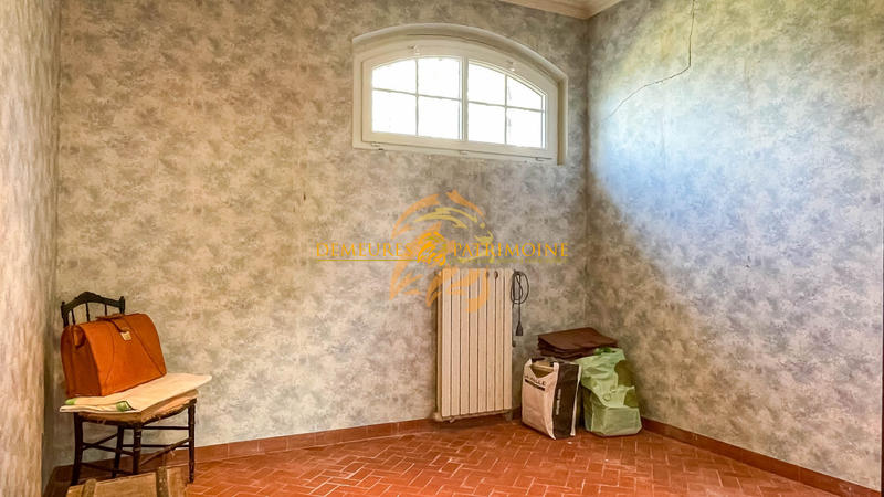 Maison - 243 m² - 8 pièces