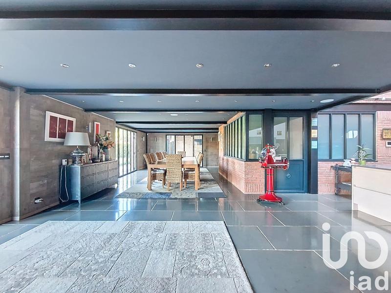 Maison de maîtres - 750 m² - 14 pièces