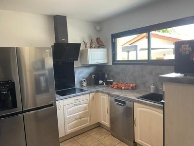 Maison - 99 m² - 5 pièces