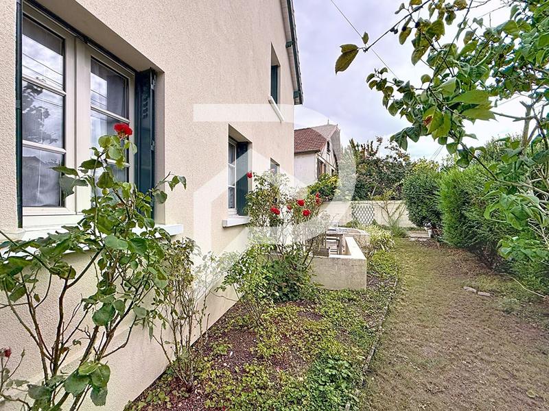 Maison - 107 m² - 5 pièces