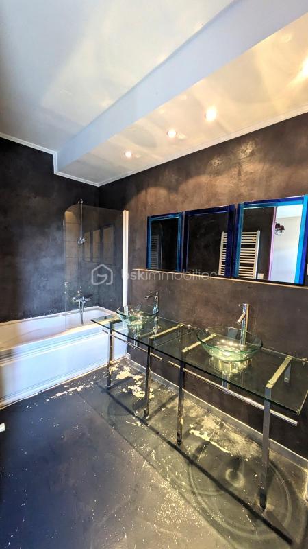 Immeuble - 276 m² - 11 pièces