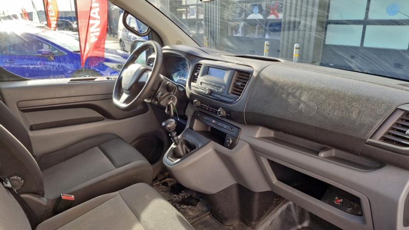 Peugeot Expert Fourgon tole standard 2.0 bluehdi 120 ss bvm6 premium