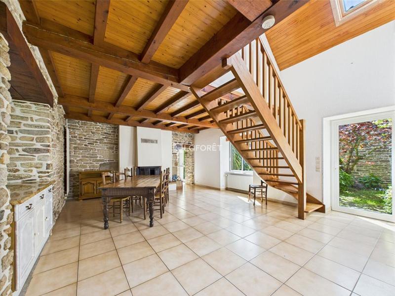 Maison en pierre - 170 m² - 6 pièces