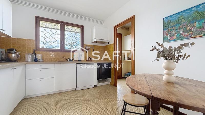 Appartement - 136 m² - 5 pièces