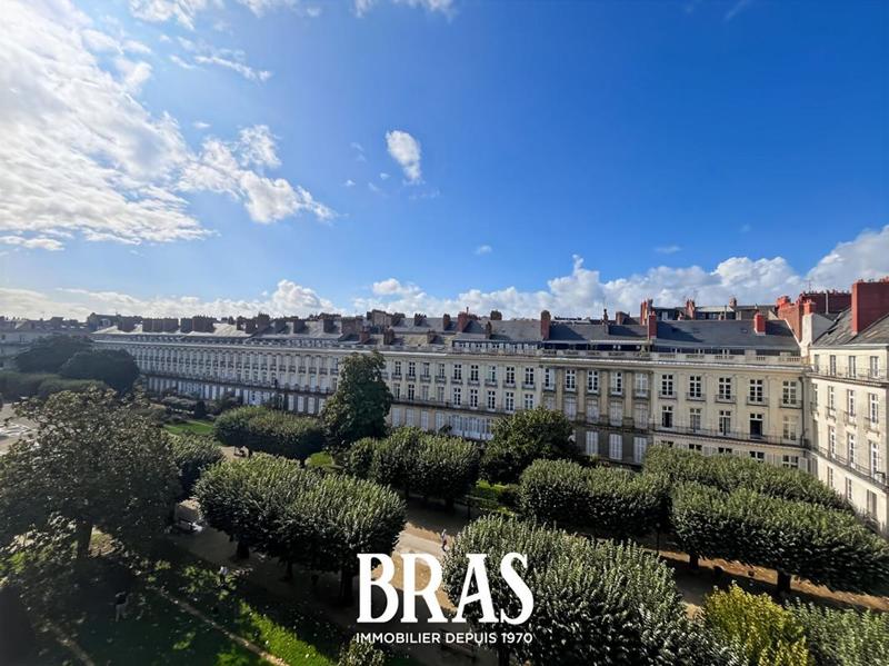 Appartement - 150 m² - 5 pièces