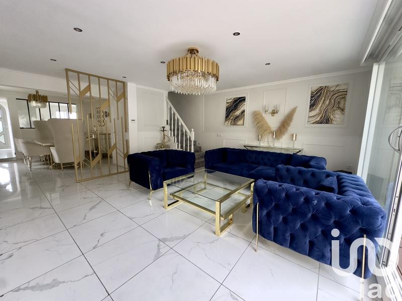 Maison - 159 m² - 6 pièces