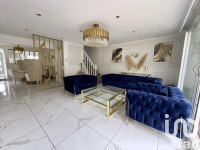 Maison - 159 m² - 6 pièces