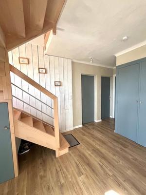 Maison - 150 m² - 9 pièces