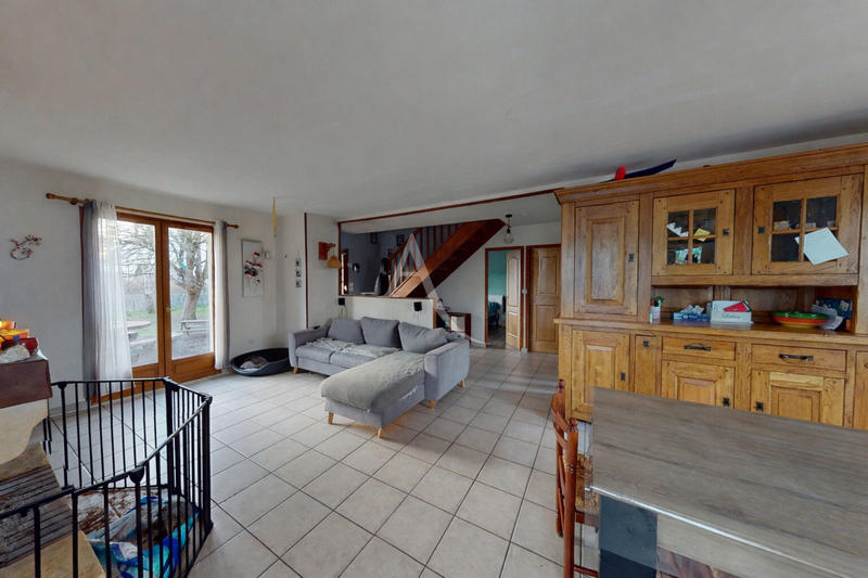 Maison - 107 m² - 4 pièces