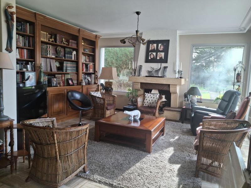 Propriété - 193 m² - 7 pièces