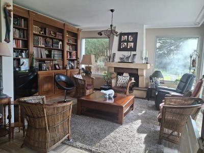 Propriété - 193 m² - 7 pièces