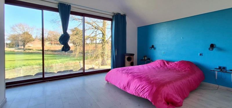 Maison - 320 m² - 8 pièces