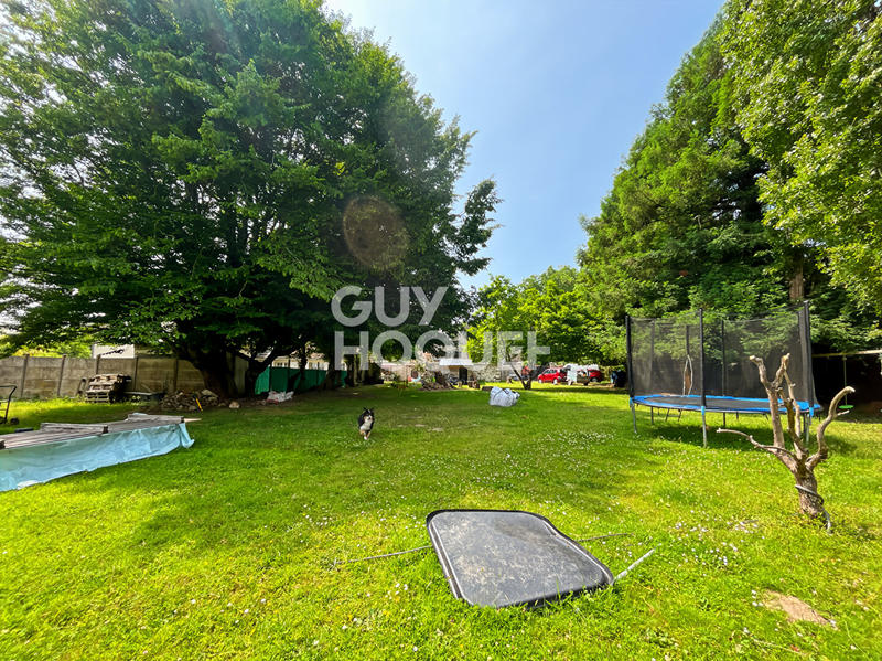 Maison - 201 m² - 7 pièces