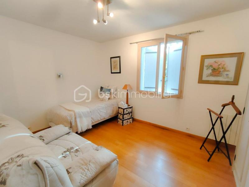 Propriété - 167 m² - 7 pièces