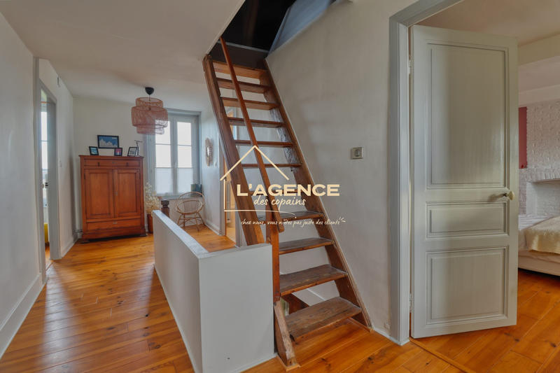 Maison - 192 m² - 6 pièces