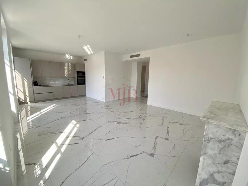 Appartement - 90 m² - 3 pièces