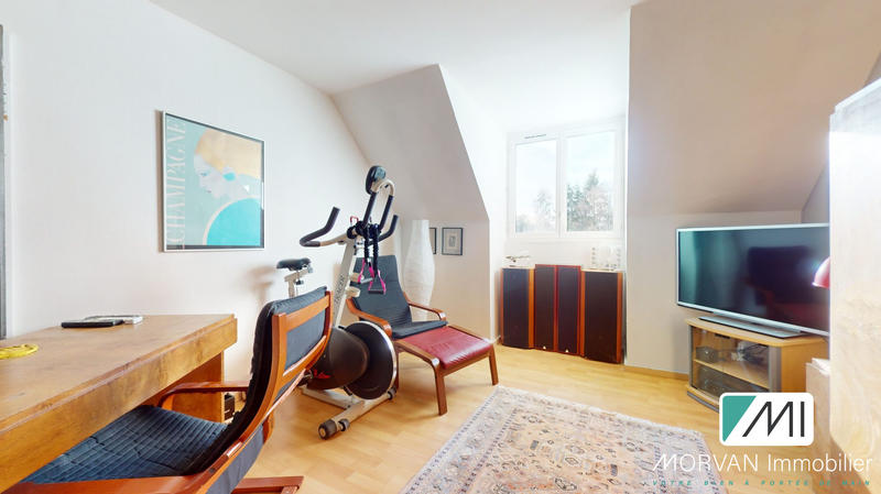 Maison - 290 m² - 11 pièces