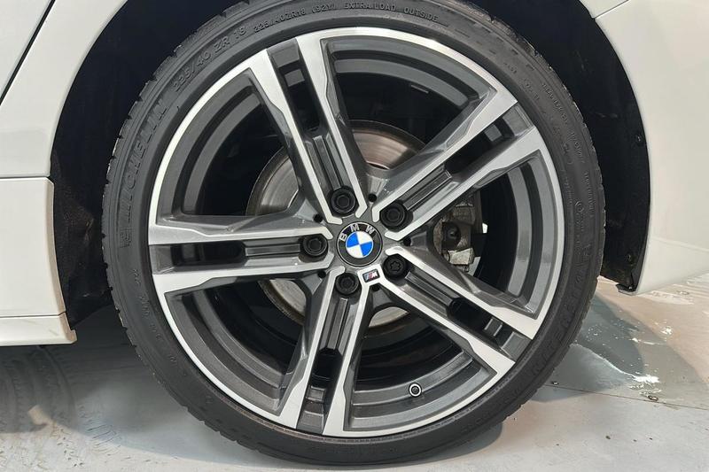 Bmw Série 1 F40 116i 109 ch Dkg7 m Sport