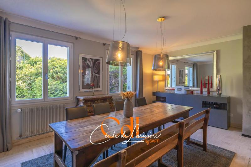 Maison - 167 m² - 7 pièces