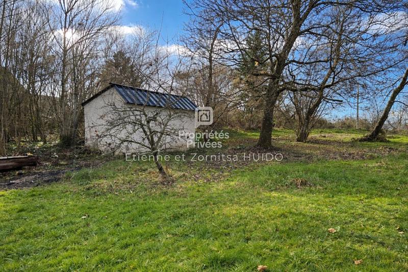 Terrain constructible - 1 850 m²