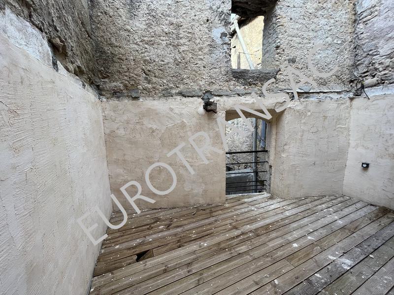 Maison - 93 m² - 5 pièces