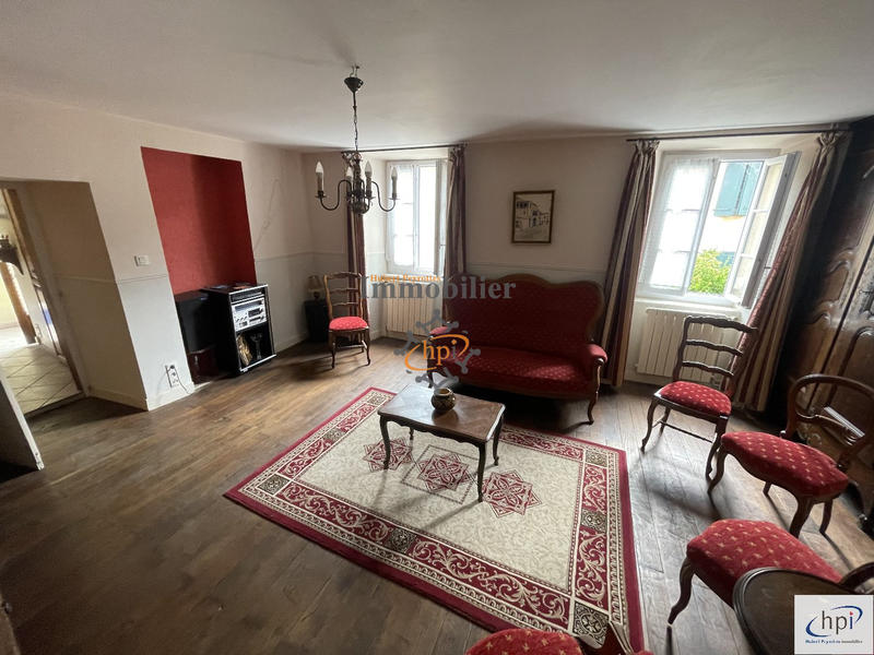 Maison - 197 m² - 8 pièces