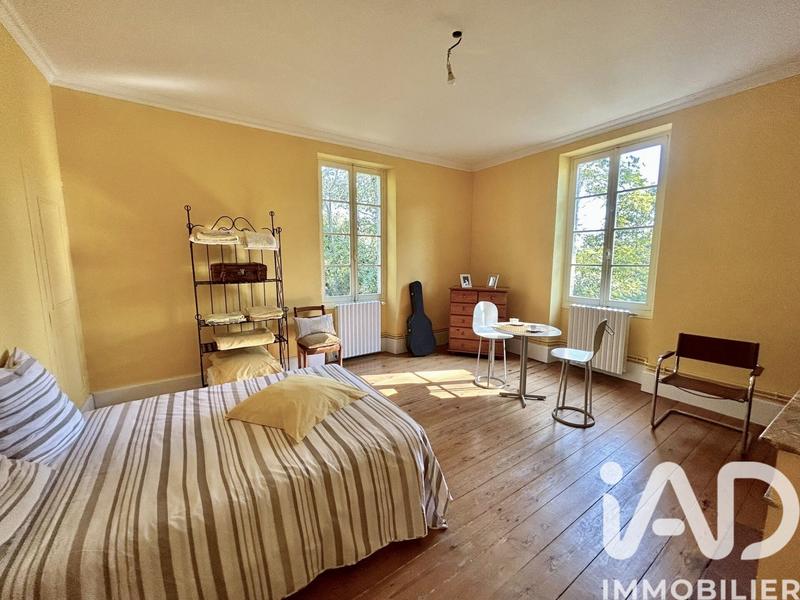 Maison - 502 m² - 13 pièces