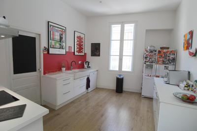 Maison - 248 m² - 9 pièces