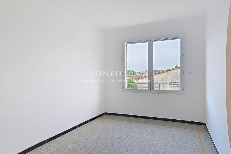 Appartement - 102 m² - 4 pièces