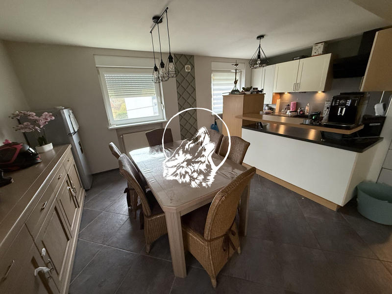 Appartement - 83 m² - 3 pièces