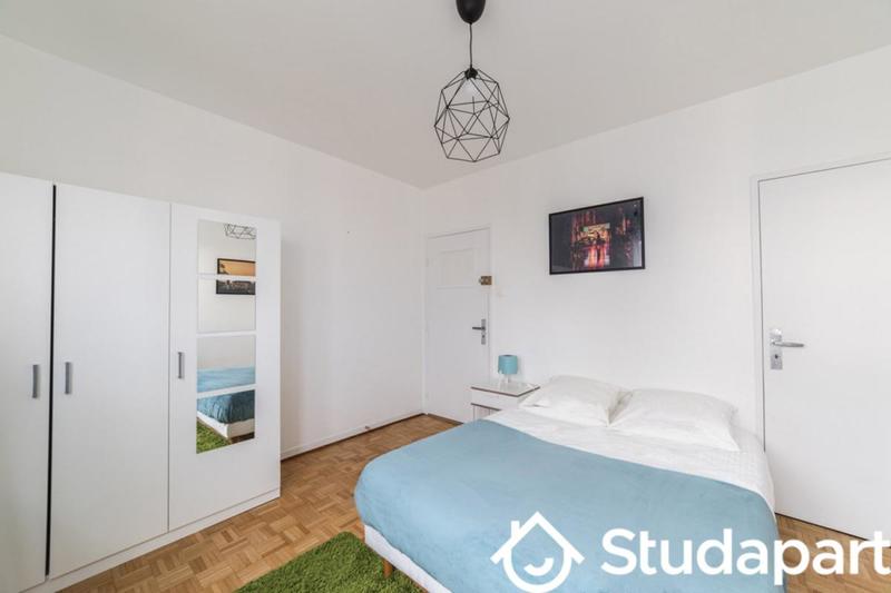 Chambre - 13 m² - 1 pièce